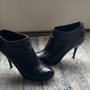 Reaction Kenneth Cole Black Women's Heeled Ankle Boots